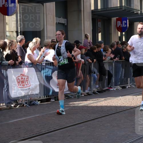 13.09.2026 - 21. swb-Marathon Bremen Strokosch-Dieckow http://msf.ph/oto/10329713 13.09.2026 13:21:48 Ziel 141, 148, 1209, 1601, 1645, 2051, 2499, 3021, 3338, 3652, 3774, 4581, 5193, 6621, 7625, 7917, 8438, 8452, 8574, 8924, 9599, 9839, 572, 1130, 1254, 2088, 2397, 2570, 2904, 3120, 3290, 3338, 3435, 3655, 3695, 3930, 3934, 4165, 4735, 5542, 6865, 6976, 7098, 7176, 8184, 8270, 8384, 8730, 8923, 8947, 9048, 9059, 9421, 10120, 13145 meine-sportfotos.de