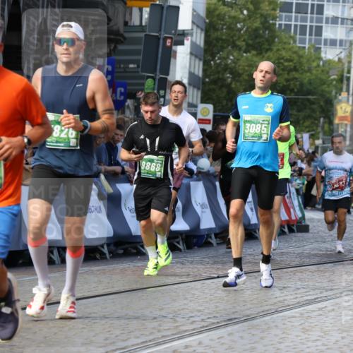 13.09.2026 - 21. swb-Marathon Bremen Strokosch-Dieckow http://msf.ph/oto/10329740 13.09.2026 13:14:25 Ziel 235, 670, 1433, 1542, 1613, 1998, 2084, 2701, 2824, 2922, 5593, 5610, 6145, 7029, 7435, 7591, 7963, 8118, 8886, 8919, 9426, 9635, 10105, 199, 376, 1043, 1125, 1492, 1814, 2251, 2971, 3085, 3821, 3834, 4586, 4685, 5239, 5794, 6130, 6506, 7117, 7782, 7826, 8366, 9242, 9868, 10016 meine-sportfotos.de