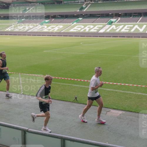 13.09.2026 - 21. swb-Marathon Bremen Michael Burmester http://msf.ph/oto/10329863 13.09.2026 13:00:48 Laufen im Stadion 135, 232, 242, 260, 282, 318, 342, 440, 651, 687, 745, 930, 1067, 1080, 1166, 1209, 1368, 1448, 1493, 1494, 1582, 1650, 1861, 1896, 1935, 1963, 2088, 2289, 2293, 2306, 2322, 2370, 2409, 2427, 2481, 2485, 2490, 2491, 2517, 2560, 2561, 2570, 2627, 2658, 2686, 2700, 2708, 2781, 2806, 2899, 2906, 2914, 2953, 2961, 2967, 3015, 3076, 3105, 3124, 3145, 3168, 3173, 3273, 3354, 3372, 3374, 3375, 3385, 3480, 3524, 3526, 3642, 3652, 3729, 3774, 3855, 3856, 3861, 3930 meine-sportfotos.de