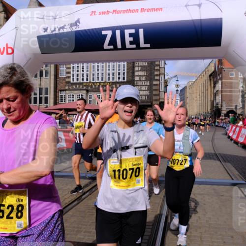 13.09.2026 - 21. swb-Marathon Bremen Tim E. http://msf.ph/oto/10329883 13.09.2026 11:03:27 Ziel 10150, 10185, 10195, 10237, 10528, 10531, 10598, 10715, 10724, 10727, 10731, 10959, 11070, 11095, 11493, 11676, 11830, 11836, 12068, 12214, 12421, 12432, 12483 meine-sportfotos.de