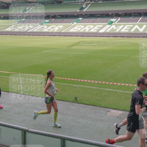 13.09.2026 - 21. swb-Marathon Bremen Michael Burmester http://msf.ph/oto/10329889 13.09.2026 13:00:50 Laufen im Stadion 135, 232, 242, 260, 282, 318, 342, 440, 651, 687, 745, 930, 1067, 1080, 1209, 1368, 1448, 1493, 1494, 1582, 1650, 1861, 1896, 1935, 1963, 2088, 2289, 2293, 2306, 2322, 2370, 2409, 2427, 2481, 2485, 2490, 2491, 2517, 2560, 2561, 2570, 2627, 2658, 2686, 2700, 2708, 2781, 2806, 2906, 2914, 2953, 2961, 2967, 3015, 3076, 3105, 3124, 3145, 3168, 3173, 3273, 3354, 3372, 3374, 3375, 3385, 3480, 3524, 3526, 3642, 3729, 3774, 3855, 3856, 3861, 3930 meine-sportfotos.de