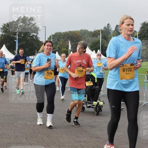 13.09.2026 - Kiel Lauf Andreas Tolksdorf http://msf.ph/oto/10329894 13.09.2026 09:31:15 Kiellinie 2087, 3326, 11245, 7548, 8102, 39, 7509, 5489, 6102, 39, 10609, 426 meine-sportfotos.de