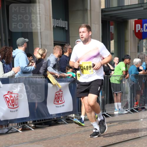 13.09.2026 - 21. swb-Marathon Bremen Strokosch-Dieckow http://msf.ph/oto/10329916 13.09.2026 11:02:30 Ziel 10190, 10296, 10633, 10731, 10783, 10945, 10954, 10955, 10985, 11096, 11107, 11261, 11313, 11564, 11662, 11697, 11701, 11719, 11730, 11776, 11785, 12071, 12154, 12247, 12429, 12448, 12451, 12465, 10153, 10154, 10173, 10273, 10274, 10278, 10331, 10338, 10439, 10636, 10738, 10885, 10915, 10943, 11137, 11249, 11505, 11508, 11526, 11554, 11576, 11811, 11853, 11886, 11890, 11945, 12042, 12094, 12134, 12135, 12169, 12252, 12437, 12489 meine-sportfotos.de