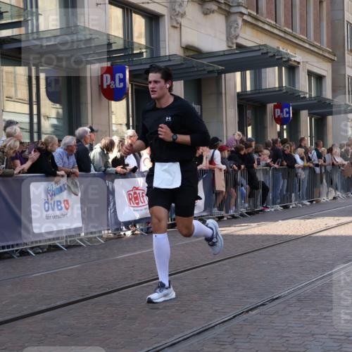 13.09.2026 - 21. swb-Marathon Bremen Strokosch-Dieckow http://msf.ph/oto/10329919 13.09.2026 13:21:54 Ziel 148, 1601, 1645, 2051, 2499, 3021, 3652, 4204, 4211, 6621, 7625, 7917, 8447, 8452, 8574, 8924, 9599, 9668, 9839, 141, 572, 1130, 1209, 1254, 2051, 2088, 2397, 2570, 3290, 3338, 3435, 3695, 3774, 3930, 3934, 4581, 4735, 5193, 5542, 6865, 6976, 7098, 7176, 8384, 8438, 8947, 9059, 9421, 10120, 13145 meine-sportfotos.de