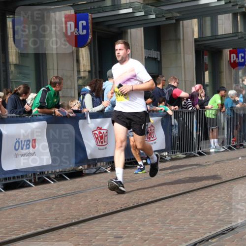 13.09.2026 - 21. swb-Marathon Bremen Strokosch-Dieckow http://msf.ph/oto/10329943 13.09.2026 11:02:30 Ziel 10190, 10296, 10633, 10731, 10783, 10945, 10954, 10955, 10985, 11096, 11107, 11261, 11313, 11564, 11662, 11697, 11701, 11719, 11730, 11776, 11785, 12071, 12154, 12247, 12429, 12448, 12451, 12465, 10153, 10154, 10173, 10273, 10274, 10278, 10331, 10338, 10439, 10636, 10738, 10885, 10915, 10943, 11137, 11249, 11505, 11508, 11526, 11554, 11576, 11811, 11853, 11886, 11890, 11945, 12042, 12094, 12134, 12135, 12169, 12252, 12437, 12489 meine-sportfotos.de