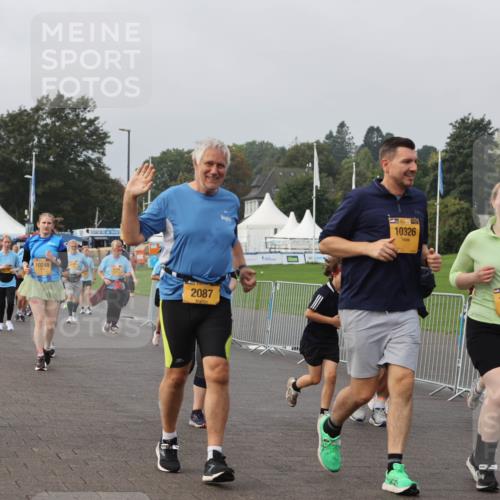 13.09.2026 - Kiel Lauf Andreas Tolksdorf http://msf.ph/oto/10329976 13.09.2026 09:31:20 Kiellinie 10248, 2087, 10326, 11, 39, 10325, 10798 meine-sportfotos.de