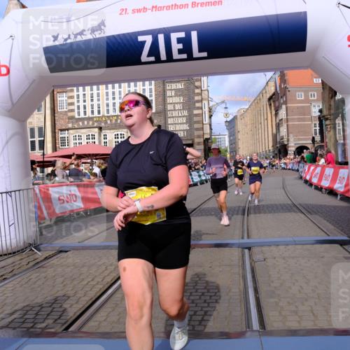 13.09.2026 - 21. swb-Marathon Bremen Tim E. http://msf.ph/oto/10329978 13.09.2026 11:03:34 Ziel 10092, 10150, 10187, 10195, 10237, 10309, 10528, 10531, 10598, 10724, 10727, 10904, 10959, 11070, 11493, 11598, 11676, 11773, 11830, 11836, 12068, 12184, 12185, 12214, 12611 meine-sportfotos.de