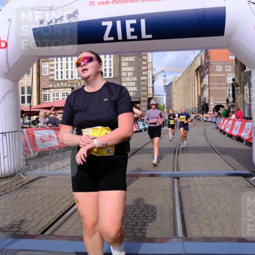 13.09.2026 - 21. swb-Marathon Bremen Tim E. http://msf.ph/oto/10329986 13.09.2026 11:03:34 Ziel 10092, 10150, 10187, 10195, 10237, 10309, 10528, 10531, 10598, 10724, 10727, 10904, 10959, 11070, 11493, 11598, 11676, 11773, 11830, 11836, 12068, 12184, 12185, 12214, 12611 meine-sportfotos.de