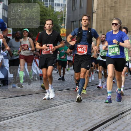 13.09.2026 - 21. swb-Marathon Bremen Strokosch-Dieckow http://msf.ph/oto/10329998 13.09.2026 13:14:36 Ziel 107, 235, 469, 1542, 1998, 2043, 2084, 2203, 2913, 2922, 3545, 4452, 4728, 5836, 5986, 6145, 7029, 7591, 7659, 7963, 8456, 8886, 8919, 9783, 615, 616, 889, 1455, 1748, 2251, 2847, 2971, 2997, 3012, 3057, 3175, 3206, 3834, 4097, 4226, 4246, 4569, 4586, 5315, 5649, 5962, 6472, 7251, 7782, 8409, 9242, 10016 meine-sportfotos.de
