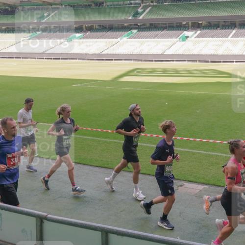 13.09.2026 - 21. swb-Marathon Bremen Michael Burmester http://msf.ph/oto/10330088 13.09.2026 13:01:14 Laufen im Stadion 135, 150, 242, 260, 282, 318, 342, 440, 531, 651, 687, 930, 946, 1006, 1067, 1209, 1368, 1436, 1448, 1493, 1494, 1582, 1650, 1861, 1896, 1935, 1963, 2033, 2047, 2062, 2088, 2293, 2306, 2322, 2370, 2409, 2427, 2485, 2490, 2491, 2517, 2560, 2561, 2627, 2638, 2658, 2686, 2700, 2708, 2781, 2906, 2914, 2967, 2987, 3076, 3105, 3145, 3168, 3173, 3273, 3334, 3354, 3372, 3374, 3375, 3385, 3392, 3480, 3524, 3526, 3527, 3642, 3667, 3729, 3774, 3806, 3855, 3856, 3861, 3930 meine-sportfotos.de