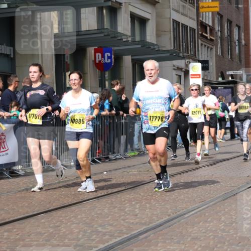 13.09.2026 - 21. swb-Marathon Bremen Strokosch-Dieckow http://msf.ph/oto/10330116 13.09.2026 11:02:36 Ziel 10185, 10190, 10296, 10633, 10715, 10731, 10783, 10945, 10954, 10955, 10985, 11095, 11096, 11107, 11313, 11564, 11697, 11701, 11719, 11730, 11776, 11785, 12071, 12247, 12421, 12432, 12448, 12451, 12465, 12483, 10153, 10154, 10273, 10274, 10278, 10331, 10338, 10738, 10885, 10915, 10943, 11137, 11261, 11505, 11508, 11526, 11554, 11662, 11853, 11886, 11890, 11945, 12154, 12169, 12252, 12429, 12489 meine-sportfotos.de