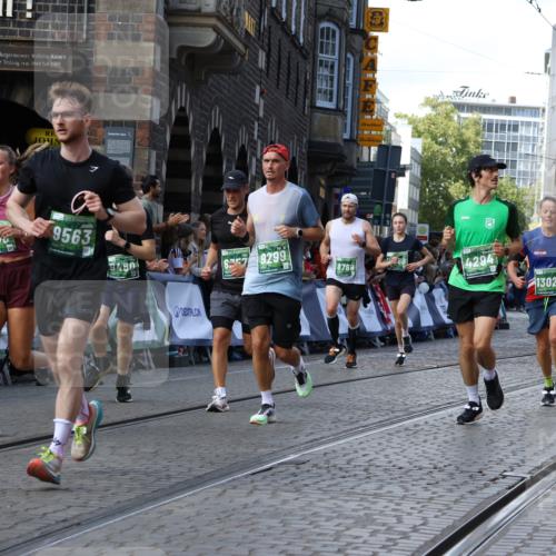 13.09.2026 - 21. swb-Marathon Bremen Strokosch-Dieckow http://msf.ph/oto/10330138 13.09.2026 13:25:18 Ziel 972, 1080, 1166, 1264, 2322, 2761, 3015, 3105, 4091, 4113, 4262, 4507, 4918, 4973, 6079, 6360, 6544, 6807, 6943, 7409, 7854, 8245, 8853, 9073, 9152, 9360, 10103, 209, 260, 1650, 1658, 2046, 3168, 4294, 5755, 5814, 6380, 7252, 8357, 8545, 8695, 8769, 9299, 9460, 9468, 13025 meine-sportfotos.de