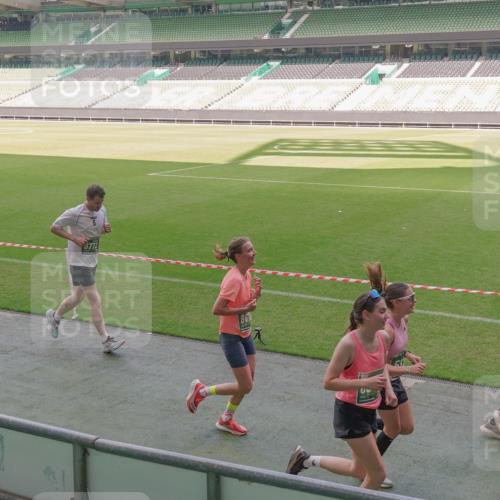 13.09.2026 - 21. swb-Marathon Bremen Michael Burmester http://msf.ph/oto/10330176 13.09.2026 13:01:24 Laufen im Stadion 135, 150, 242, 282, 318, 440, 531, 651, 687, 930, 946, 1006, 1067, 1163, 1368, 1436, 1448, 1582, 1650, 1861, 1896, 1935, 1963, 2033, 2047, 2062, 2292, 2293, 2306, 2322, 2370, 2409, 2427, 2485, 2490, 2491, 2560, 2561, 2627, 2638, 2658, 2686, 2700, 2708, 2781, 2906, 2967, 2987, 3013, 3044, 3076, 3105, 3145, 3168, 3173, 3187, 3248, 3294, 3334, 3354, 3372, 3374, 3375, 3385, 3392, 3480, 3524, 3526, 3527, 3642, 3667, 3729, 3774, 3806, 3855, 3856 meine-sportfotos.de
