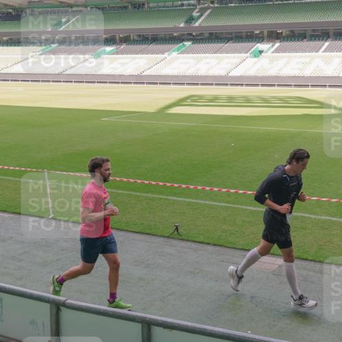 13.09.2026 - 21. swb-Marathon Bremen Michael Burmester http://msf.ph/oto/10330216 13.09.2026 13:01:26 Laufen im Stadion 135, 150, 242, 282, 318, 440, 531, 651, 687, 930, 946, 1006, 1067, 1163, 1368, 1436, 1448, 1582, 1650, 1861, 1896, 1935, 1963, 2033, 2047, 2062, 2292, 2293, 2306, 2322, 2345, 2370, 2409, 2427, 2485, 2490, 2491, 2560, 2561, 2627, 2638, 2658, 2666, 2686, 2700, 2708, 2781, 2906, 2967, 2987, 3013, 3044, 3076, 3105, 3145, 3163, 3164, 3168, 3173, 3187, 3248, 3294, 3334, 3354, 3372, 3374, 3375, 3385, 3392, 3480, 3524, 3526, 3527, 3642, 3667, 3729, 3774, 3806, 3855, 3856 meine-sportfotos.de