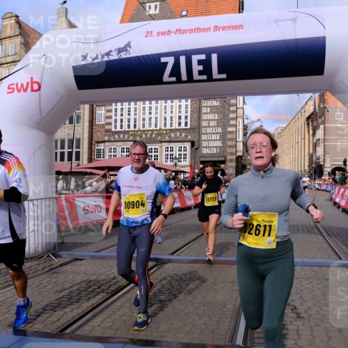 13.09.2026 - 21. swb-Marathon Bremen Tim E. http://msf.ph/oto/10330219 13.09.2026 11:03:41 Ziel 10092, 10150, 10187, 10237, 10309, 10420, 10724, 10904, 11211, 11411, 11598, 11655, 11746, 11773, 11830, 12068, 12184, 12185, 12611 meine-sportfotos.de