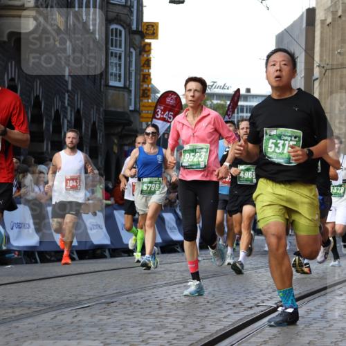 13.09.2026 - 21. swb-Marathon Bremen Strokosch-Dieckow http://msf.ph/oto/10330239 13.09.2026 13:14:50 Ziel 199, 376, 469, 1043, 1125, 1492, 1814, 2913, 3085, 3545, 3821, 3834, 4452, 4685, 5239, 5794, 5836, 5986, 6130, 6506, 7117, 7782, 7826, 8366, 8456, 9242, 9868, 10016, 889, 1510, 2383, 3206, 3504, 3717, 4968, 5294, 5298, 5417, 5471, 5796, 6351, 6379, 6404, 6521, 6528, 6717, 7190, 8238, 9363, 9523, 9797, 13141 meine-sportfotos.de