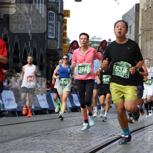 13.09.2026 - 21. swb-Marathon Bremen Strokosch-Dieckow http://msf.ph/oto/10330253 13.09.2026 13:14:51 Ziel 199, 376, 469, 1043, 1125, 1492, 1814, 2251, 2971, 3085, 3545, 3821, 3834, 4452, 4586, 4685, 5239, 5794, 5836, 6130, 6506, 7117, 7782, 7826, 8366, 8456, 9242, 9868, 10016, 1510, 2383, 3504, 3717, 4968, 5294, 5298, 5417, 5471, 5796, 6351, 6379, 6404, 6521, 6528, 6717, 7190, 7432, 8238, 9363, 9523, 9797, 13141 meine-sportfotos.de