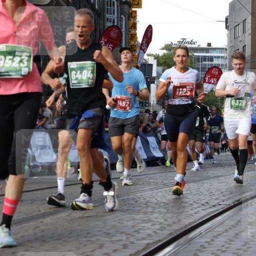 13.09.2026 - 21. swb-Marathon Bremen Strokosch-Dieckow http://msf.ph/oto/10330275 13.09.2026 13:14:52 Ziel 199, 376, 469, 1043, 1125, 1492, 1814, 2251, 2971, 2997, 3012, 3085, 3821, 3834, 4452, 4586, 4685, 5239, 5794, 5836, 6130, 6506, 7117, 7782, 7826, 8366, 8456, 9242, 9868, 10016, 1510, 2383, 3504, 3717, 4382, 4992, 5294, 5298, 5417, 5471, 5796, 6351, 6379, 6521, 6528, 6717, 7190, 7432, 8238, 9363, 9797 meine-sportfotos.de
