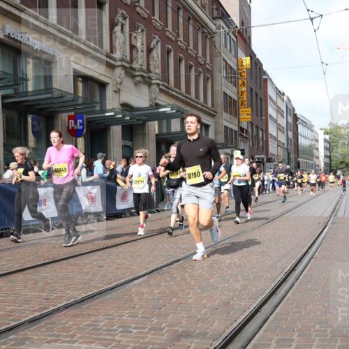 13.09.2026 - 21. swb-Marathon Bremen Strokosch-Dieckow http://msf.ph/oto/10330283 13.09.2026 11:02:39 Ziel 10185, 10190, 10296, 10528, 10598, 10633, 10715, 10727, 10731, 10783, 10945, 10954, 10955, 10985, 11070, 11095, 11096, 11107, 11313, 11564, 11676, 11697, 11701, 11719, 11730, 11776, 11785, 11836, 12071, 12214, 12247, 12421, 12432, 12448, 12465, 12483, 10153, 10154, 10190, 10273, 10274, 10278, 10338, 10738, 10885, 10915, 10985, 11137, 11261, 11505, 11508, 11526, 11554, 11662, 11776, 11853, 11886, 11890, 11945, 12154, 12169, 12252, 12429, 12451, 12489 meine-sportfotos.de