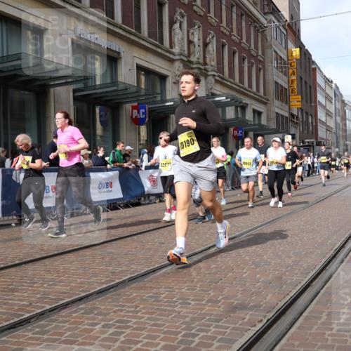 13.09.2026 - 21. swb-Marathon Bremen Strokosch-Dieckow http://msf.ph/oto/10330314 13.09.2026 11:02:40 Ziel 10185, 10296, 10528, 10531, 10598, 10633, 10715, 10727, 10731, 10783, 10945, 10954, 10955, 11070, 11095, 11096, 11107, 11313, 11493, 11564, 11676, 11697, 11701, 11719, 11730, 11785, 11836, 12071, 12214, 12247, 12421, 12432, 12448, 12465, 12483, 10153, 10154, 10190, 10273, 10274, 10278, 10338, 10738, 10885, 10985, 11096, 11137, 11261, 11505, 11508, 11526, 11554, 11662, 11776, 11853, 11890, 11945, 12154, 12169, 12252, 12429, 12451, 12489 meine-sportfotos.de