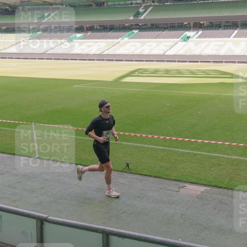 13.09.2026 - 21. swb-Marathon Bremen Michael Burmester http://msf.ph/oto/10330344 13.09.2026 13:01:39 Laufen im Stadion 150, 242, 282, 318, 440, 531, 651, 687, 722, 930, 936, 946, 1006, 1067, 1163, 1250, 1436, 1448, 1582, 1650, 1896, 1963, 2033, 2047, 2062, 2292, 2293, 2306, 2322, 2345, 2370, 2378, 2409, 2427, 2485, 2490, 2491, 2560, 2561, 2627, 2638, 2658, 2666, 2668, 2700, 2708, 2781, 2906, 2967, 2987, 3013, 3044, 3145, 3163, 3164, 3168, 3173, 3187, 3248, 3294, 3334, 3372, 3374, 3375, 3385, 3392, 3480, 3524, 3526, 3527, 3603, 3642, 3667, 3721, 3729, 3774, 3806, 3852, 3856, 4000, 4506 meine-sportfotos.de