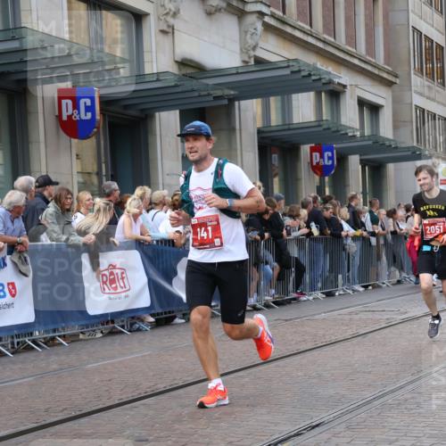 13.09.2026 - 21. swb-Marathon Bremen Strokosch-Dieckow http://msf.ph/oto/10330348 13.09.2026 13:22:08 Ziel 1601, 1933, 2481, 2499, 3855, 4204, 4211, 4483, 4697, 6621, 6891, 7586, 8447, 8547, 8574, 8694, 9668, 141, 148, 1209, 1601, 1645, 2051, 3021, 3338, 3652, 3774, 3934, 4581, 4735, 5193, 6976, 7098, 7625, 7917, 8438, 8452, 8924, 8947, 9599, 9839, 10120 meine-sportfotos.de