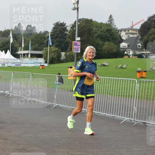 13.09.2026 - Kiel Lauf Andreas Tolksdorf http://msf.ph/oto/10330367 13.09.2026 09:32:01 Kiellinie 51, 6956, 7358 meine-sportfotos.de