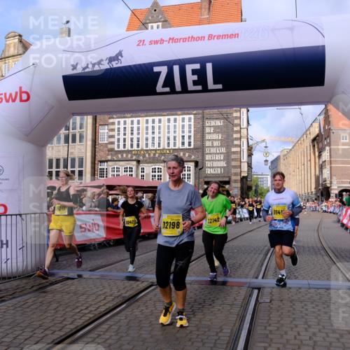13.09.2026 - 21. swb-Marathon Bremen Tim E. http://msf.ph/oto/10330372 13.09.2026 11:03:48 Ziel 10092, 10187, 10309, 10327, 10420, 10569, 10902, 10904, 10950, 11211, 11411, 11595, 11598, 11655, 11746, 11773, 12074, 12184, 12185, 12611 meine-sportfotos.de