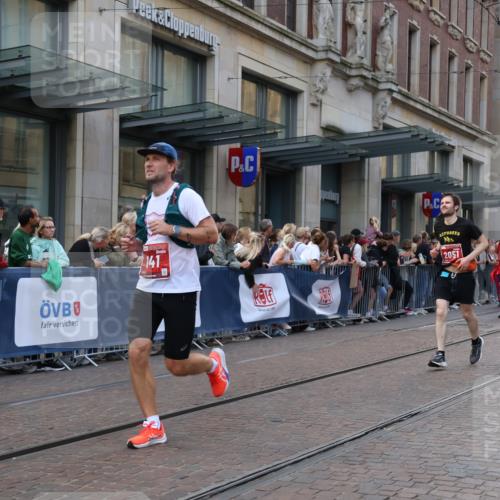 13.09.2026 - 21. swb-Marathon Bremen Strokosch-Dieckow http://msf.ph/oto/10330376 13.09.2026 13:22:08 Ziel 1601, 1933, 2481, 2499, 3855, 4204, 4211, 4483, 4697, 6621, 6891, 7586, 8447, 8547, 8574, 8694, 9668, 141, 148, 1209, 1601, 1645, 2051, 3021, 3338, 3652, 3774, 3934, 4581, 4735, 5193, 6976, 7098, 7625, 7917, 8438, 8452, 8924, 8947, 9599, 9839, 10120 meine-sportfotos.de