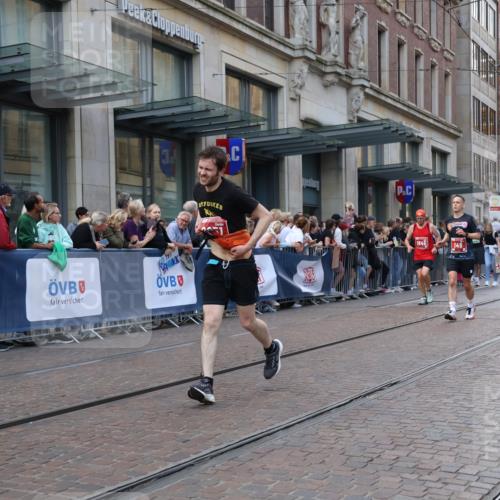13.09.2026 - 21. swb-Marathon Bremen Strokosch-Dieckow http://msf.ph/oto/10330421 13.09.2026 13:22:10 Ziel 388, 1933, 2402, 2481, 2499, 3855, 4204, 4211, 4483, 4697, 6621, 6891, 7586, 8447, 8547, 8574, 8694, 9668, 141, 148, 1209, 1601, 1645, 2051, 3021, 3338, 3652, 3774, 4581, 5193, 6621, 6976, 7098, 7625, 7917, 8438, 8452, 8924, 8947, 9599, 9839, 10120 meine-sportfotos.de