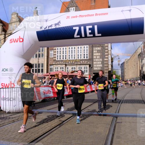 13.09.2026 - 21. swb-Marathon Bremen Tim E. http://msf.ph/oto/10330453 13.09.2026 11:03:55 Ziel 10090, 10091, 10327, 10420, 10569, 10902, 10950, 11211, 11411, 11595, 11655, 11746, 11868, 12074 meine-sportfotos.de