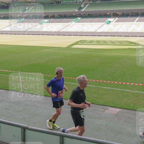 13.09.2026 - 21. swb-Marathon Bremen Michael Burmester http://msf.ph/oto/10330598 13.09.2026 13:02:03 Laufen im Stadion 150, 242, 282, 318, 440, 531, 687, 722, 930, 936, 946, 1006, 1067, 1163, 1250, 1436, 1448, 1582, 1896, 2033, 2047, 2062, 2276, 2292, 2345, 2364, 2370, 2378, 2409, 2421, 2485, 2490, 2491, 2560, 2561, 2627, 2638, 2658, 2666, 2668, 2708, 2779, 2781, 2967, 2987, 3013, 3044, 3114, 3163, 3164, 3173, 3187, 3248, 3258, 3294, 3334, 3372, 3374, 3375, 3385, 3392, 3496, 3524, 3526, 3527, 3576, 3585, 3603, 3642, 3667, 3721, 3806, 3852, 3893, 4000, 4506, 4558 meine-sportfotos.de