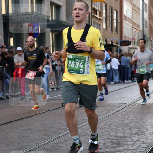 13.09.2026 - 21. swb-Marathon Bremen Strokosch-Dieckow http://msf.ph/oto/10330672 13.09.2026 13:22:18 Ziel 388, 913, 1933, 2402, 2481, 2771, 2806, 3855, 4483, 4697, 6707, 6792, 6891, 7586, 8547, 8551, 8694, 9090, 9510, 141, 148, 1601, 1645, 2051, 2499, 3021, 3652, 4204, 4211, 5193, 6621, 7625, 7917, 8447, 8452, 8574, 8924, 9599, 9668, 9839 meine-sportfotos.de
