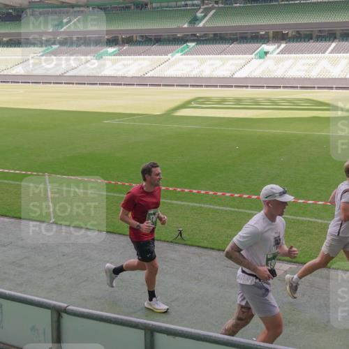 13.09.2026 - 21. swb-Marathon Bremen Michael Burmester http://msf.ph/oto/10330692 13.09.2026 13:02:14 Laufen im Stadion 150, 242, 282, 318, 440, 531, 687, 722, 930, 936, 946, 1006, 1067, 1163, 1250, 1436, 1448, 1460, 1582, 1611, 1896, 2033, 2047, 2062, 2276, 2292, 2345, 2364, 2370, 2378, 2409, 2421, 2485, 2491, 2560, 2561, 2627, 2638, 2666, 2668, 2779, 2781, 2900, 2987, 3013, 3044, 3114, 3163, 3164, 3187, 3248, 3258, 3294, 3334, 3372, 3374, 3375, 3392, 3496, 3524, 3526, 3527, 3576, 3585, 3603, 3667, 3721, 3806, 3852, 3893, 3938, 3970, 3983, 4000, 4133, 4506, 4558 meine-sportfotos.de