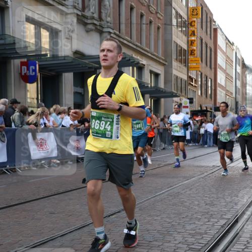 13.09.2026 - 21. swb-Marathon Bremen Strokosch-Dieckow http://msf.ph/oto/10330703 13.09.2026 13:22:19 Ziel 388, 913, 1933, 2402, 2481, 2771, 2806, 3855, 4483, 4697, 6707, 6792, 6891, 7586, 8547, 8551, 8694, 9090, 9510, 148, 1601, 1645, 2051, 2499, 3021, 3652, 4204, 4211, 6621, 7625, 7917, 8447, 8452, 8574, 8924, 9599, 9668, 9839 meine-sportfotos.de