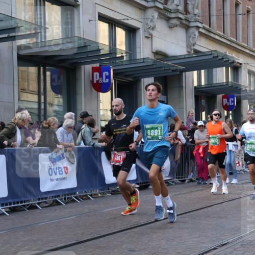 13.09.2026 - 21. swb-Marathon Bremen Strokosch-Dieckow http://msf.ph/oto/10330736 13.09.2026 13:22:20 Ziel 388, 913, 1933, 2402, 2481, 2771, 2806, 3855, 4483, 4697, 6707, 6792, 6891, 7586, 8547, 8551, 8694, 9090, 9510, 148, 1601, 1645, 2499, 3021, 3652, 4204, 4211, 6621, 7625, 7917, 8447, 8452, 8574, 8924, 9599, 9668, 9839 meine-sportfotos.de