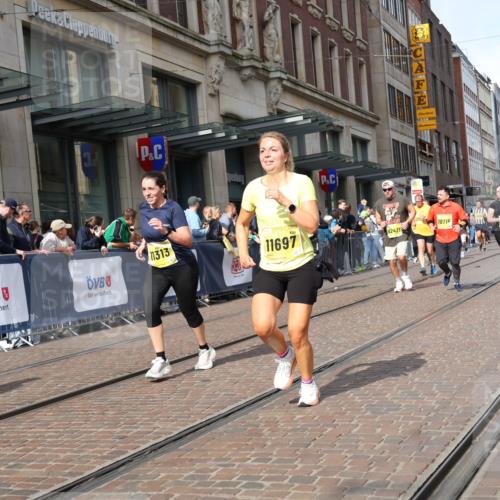 13.09.2026 - 21. swb-Marathon Bremen Strokosch-Dieckow http://msf.ph/oto/10330772 13.09.2026 11:02:52 Ziel 10092, 10150, 10185, 10195, 10237, 10528, 10531, 10598, 10715, 10724, 10727, 10731, 10959, 11070, 11095, 11313, 11493, 11676, 11697, 11830, 11836, 12068, 12184, 12185, 12214, 12421, 12432, 12448, 12483, 10190, 10296, 10633, 10783, 10945, 10954, 10955, 10985, 11096, 11107, 11261, 11508, 11554, 11564, 11662, 11697, 11701, 11719, 11730, 11776, 11785, 11945, 12071, 12154, 12247, 12252, 12429, 12451, 12465, 12489 meine-sportfotos.de