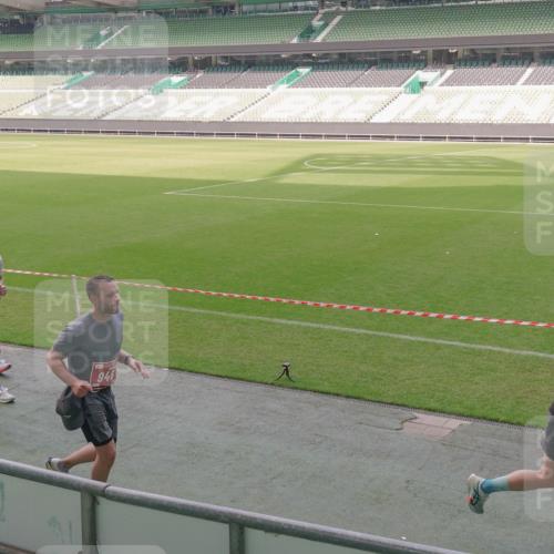 13.09.2026 - 21. swb-Marathon Bremen Michael Burmester http://msf.ph/oto/10330818 13.09.2026 13:02:22 Laufen im Stadion 150, 282, 318, 440, 531, 722, 930, 936, 946, 1006, 1014, 1067, 1163, 1250, 1436, 1448, 1460, 1582, 1611, 1896, 2033, 2047, 2062, 2276, 2292, 2345, 2364, 2370, 2378, 2421, 2491, 2513, 2561, 2627, 2638, 2666, 2668, 2779, 2900, 2987, 3013, 3044, 3114, 3163, 3164, 3187, 3248, 3258, 3294, 3334, 3372, 3374, 3375, 3392, 3460, 3496, 3526, 3527, 3576, 3585, 3603, 3667, 3721, 3806, 3852, 3893, 3938, 3970, 3983, 4000, 4077, 4133, 4506, 4558 meine-sportfotos.de