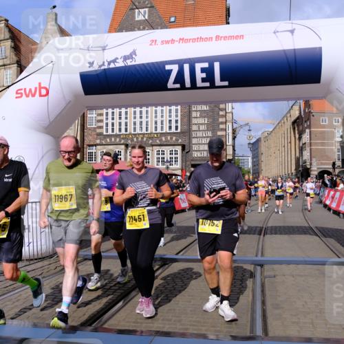 13.09.2026 - 21. swb-Marathon Bremen Tim E. http://msf.ph/oto/10330859 13.09.2026 11:04:09 Ziel 10090, 10091, 10152, 10357, 10403, 10429, 10607, 10659, 10720, 10796, 10918, 11149, 11319, 11325, 11451, 11470, 11471, 11511, 11618, 11868, 11967, 12140, 12260, 12392, 12433, 12504 meine-sportfotos.de