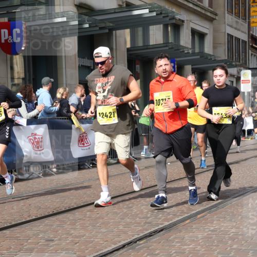 13.09.2026 - 21. swb-Marathon Bremen Strokosch-Dieckow http://msf.ph/oto/10330868 13.09.2026 11:02:54 Ziel 10092, 10150, 10185, 10195, 10237, 10309, 10528, 10531, 10598, 10715, 10724, 10727, 10731, 10904, 10959, 11070, 11095, 11493, 11676, 11830, 11836, 12068, 12184, 12185, 12214, 12421, 12432, 12483, 12611, 10190, 10296, 10633, 10731, 10783, 10945, 10954, 10955, 10985, 11096, 11107, 11261, 11313, 11564, 11662, 11697, 11701, 11719, 11730, 11776, 11785, 11945, 12071, 12154, 12247, 12429, 12448, 12451, 12465 meine-sportfotos.de