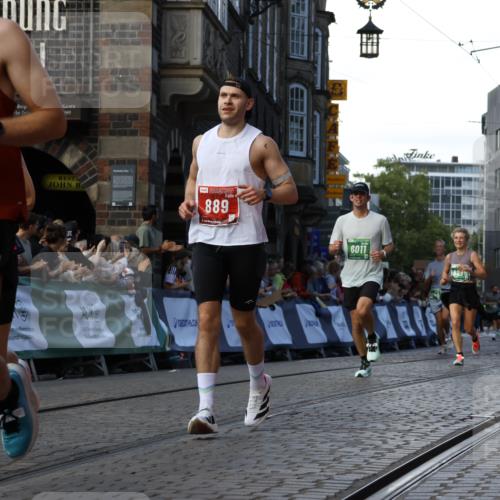 13.09.2026 - 21. swb-Marathon Bremen Strokosch-Dieckow http://msf.ph/oto/10330899 13.09.2026 13:15:17 Ziel 889, 1510, 1748, 2383, 3057, 3175, 3206, 3504, 3717, 4226, 4569, 4968, 5294, 5298, 5315, 5417, 5471, 5649, 5796, 6351, 6379, 6404, 6472, 6521, 6528, 6717, 7190, 7432, 8238, 8409, 9363, 9523, 9797, 13141, 3346, 4212, 4646, 4653, 4663, 6011, 6526, 7291, 7346, 7717, 7992, 8086, 8254, 8255, 9391 meine-sportfotos.de