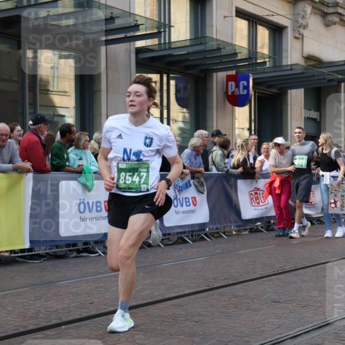 13.09.2026 - 21. swb-Marathon Bremen Strokosch-Dieckow http://msf.ph/oto/10330933 13.09.2026 13:22:25 Ziel 388, 913, 2040, 2402, 2481, 2771, 2806, 3145, 4483, 4697, 6707, 6737, 6792, 6891, 7586, 8547, 8551, 8646, 8694, 9090, 9510, 1601, 1645, 1933, 2499, 3021, 3652, 3855, 4204, 4211, 6621, 7625, 7917, 8447, 8574, 9668, 9839 meine-sportfotos.de
