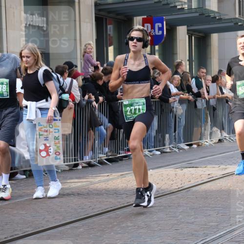 13.09.2026 - 21. swb-Marathon Bremen Strokosch-Dieckow http://msf.ph/oto/10330948 13.09.2026 13:22:26 Ziel 388, 913, 1963, 2040, 2402, 2481, 2771, 2806, 3145, 3560, 4483, 4697, 6707, 6737, 6792, 6891, 7586, 8547, 8551, 8646, 8694, 9090, 9510, 1601, 1645, 1933, 2499, 3021, 3855, 4204, 4211, 4697, 6621, 7625, 7917, 8447, 8574, 9668, 9839 meine-sportfotos.de