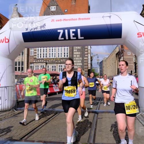 13.09.2026 - 21. swb-Marathon Bremen Tim E. http://msf.ph/oto/10331068 13.09.2026 11:04:14 Ziel 10152, 10357, 10403, 10429, 10607, 10659, 10720, 10726, 10796, 10912, 10913, 10918, 11149, 11318, 11319, 11325, 11451, 11470, 11471, 11511, 11618, 11868, 11909, 11967, 12140, 12260, 12392, 12433, 12504 meine-sportfotos.de