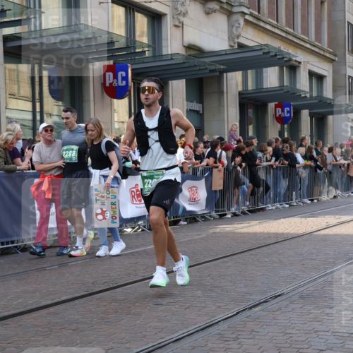 13.09.2026 - 21. swb-Marathon Bremen Strokosch-Dieckow http://msf.ph/oto/10331075 13.09.2026 13:22:29 Ziel 388, 913, 1963, 2040, 2402, 2771, 2806, 3145, 3560, 4483, 6707, 6737, 6792, 7586, 8377, 8547, 8551, 8646, 8694, 9090, 9510, 1601, 1645, 1933, 2481, 2499, 3021, 3855, 4204, 4211, 4697, 6621, 6891, 7625, 7917, 8447, 8574, 9668 meine-sportfotos.de