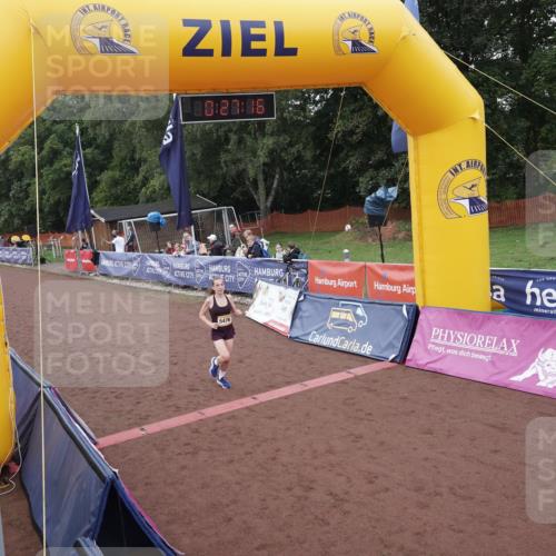 13.09.2026 - Airport Race Dennis Weichert http://msf.ph/oto/10331134 13.09.2026 10:27:50 Ziel 4187, 5418, 5476 meine-sportfotos.de