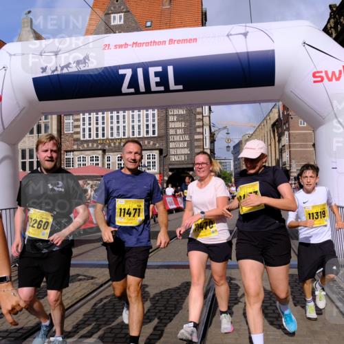 13.09.2026 - 21. swb-Marathon Bremen Tim E. http://msf.ph/oto/10331138 13.09.2026 11:04:16 Ziel 10152, 10357, 10390, 10403, 10429, 10516, 10607, 10659, 10671, 10672, 10720, 10726, 10796, 10912, 10913, 10918, 11149, 11318, 11319, 11325, 11451, 11470, 11471, 11511, 11618, 11909, 11967, 12103, 12113, 12140, 12260, 12392, 12433, 12504 meine-sportfotos.de