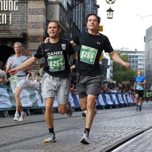 13.09.2026 - 21. swb-Marathon Bremen Strokosch-Dieckow http://msf.ph/oto/10331152 13.09.2026 13:15:22 Ziel 889, 1510, 1664, 2383, 3206, 3357, 3504, 3717, 4382, 4968, 4992, 5149, 5294, 5298, 5385, 5417, 5471, 5796, 6351, 6379, 6404, 6521, 6528, 6717, 6902, 7190, 7432, 7515, 8238, 9253, 9338, 9363, 9523, 9797, 13139, 13141, 1445, 3346, 4212, 4646, 4653, 4663, 6162, 6526, 7203, 7291, 7346, 7992, 9029, 9391, 9777 meine-sportfotos.de