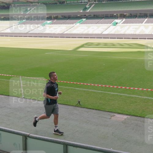 13.09.2026 - 21. swb-Marathon Bremen Michael Burmester http://msf.ph/oto/10331156 13.09.2026 13:02:50 Laufen im Stadion 150, 488, 531, 596, 722, 762, 930, 936, 940, 946, 1006, 1014, 1067, 1163, 1250, 1436, 1458, 1460, 1611, 1771, 1896, 2033, 2047, 2062, 2276, 2292, 2345, 2364, 2378, 2421, 2434, 2513, 2625, 2638, 2666, 2668, 2779, 2900, 2934, 2977, 2987, 3013, 3044, 3114, 3135, 3163, 3164, 3187, 3248, 3258, 3294, 3334, 3360, 3392, 3402, 3460, 3496, 3510, 3527, 3576, 3585, 3597, 3603, 3618, 3667, 3721, 3806, 3846, 3852, 3859, 3893, 3938, 3970, 3983, 4000, 4077, 4133, 4506, 4558 meine-sportfotos.de
