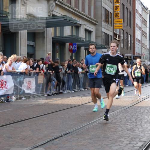 13.09.2026 - 21. swb-Marathon Bremen Strokosch-Dieckow http://msf.ph/oto/10331252 13.09.2026 13:22:35 Ziel 388, 913, 1809, 1935, 1963, 2040, 2367, 2402, 2771, 2806, 2914, 3098, 3145, 3233, 3560, 6707, 6737, 6792, 7909, 8377, 8551, 8646, 8671, 8672, 8819, 8820, 9090, 9510, 9921, 388, 1933, 2402, 2481, 2499, 3855, 4204, 4211, 4483, 4697, 6621, 6891, 7586, 8447, 8547, 8574, 8694, 9668 meine-sportfotos.de